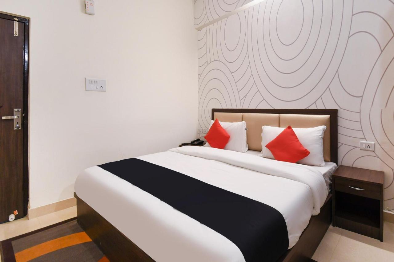 Capital O 70097 Sudha Inn Lucknow Esterno foto