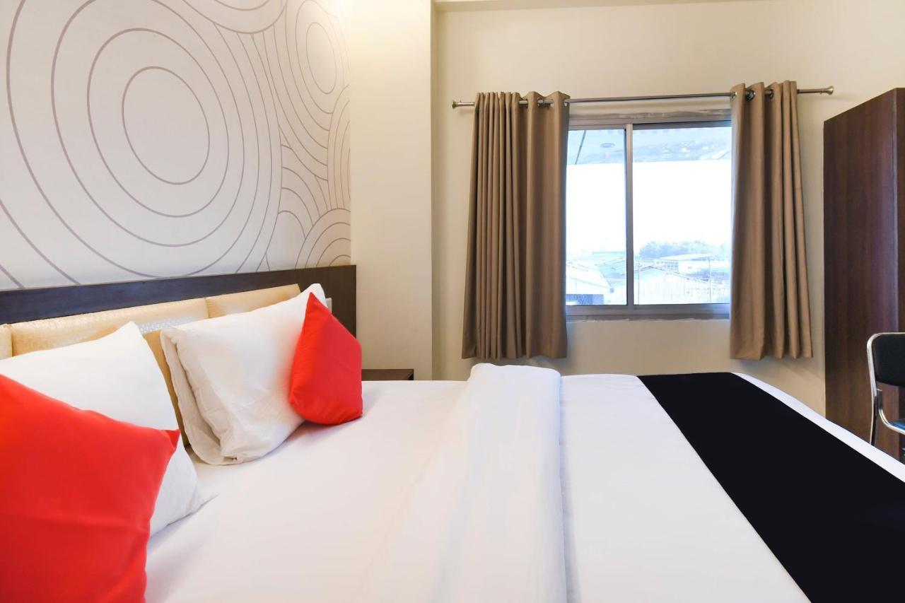 Capital O 70097 Sudha Inn Lucknow Esterno foto