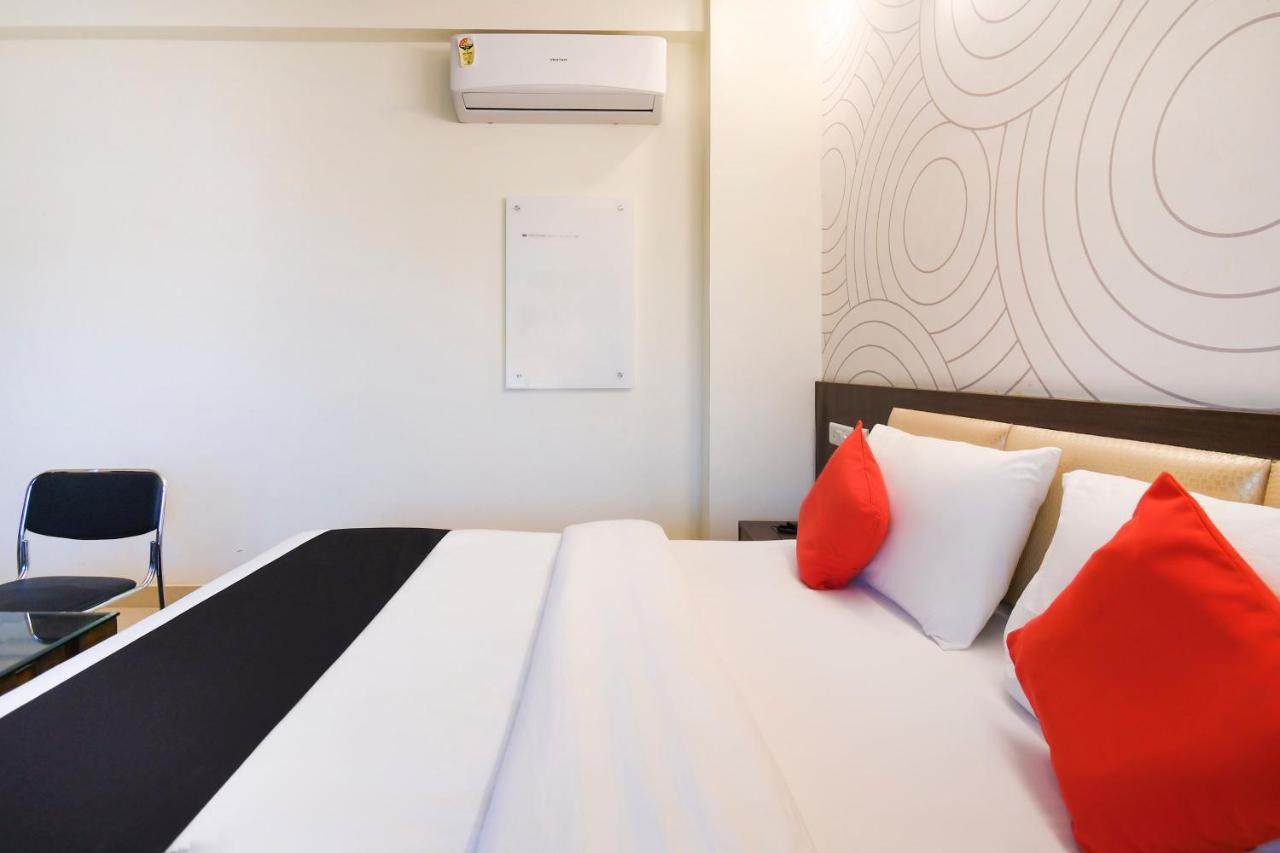 Capital O 70097 Sudha Inn Lucknow Esterno foto